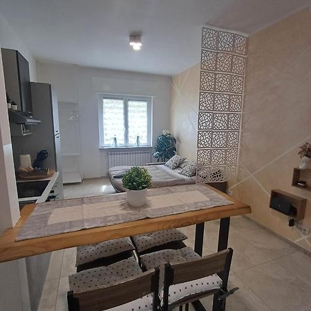 "Nonna Maria" Apartment Venegono Superiore Exterior foto